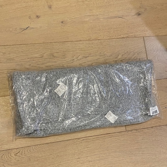 Kendall+Kylie Juniors Mossy Cowl Sweater,HOST PICK - Picture 4 of 6